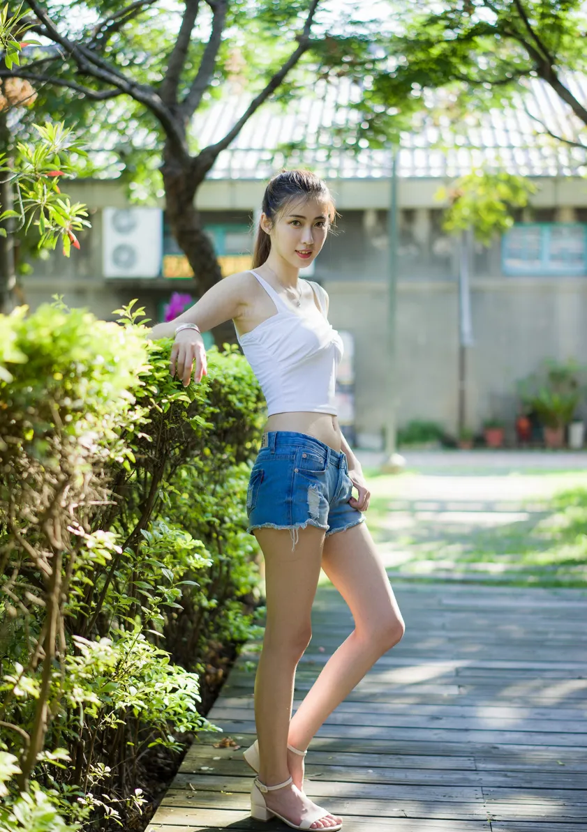 [Mzsock] NO.186 Jin Yunqiao’s midriff-revealing denim shorts cool and beautiful legs street photography#[47P]-4