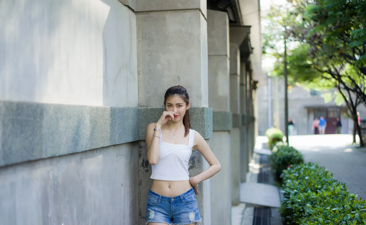 [Mzsock] NO.186 Jin Yunqiao’s midriff-revealing denim shorts cool and beautiful legs street photography#[47P]-4