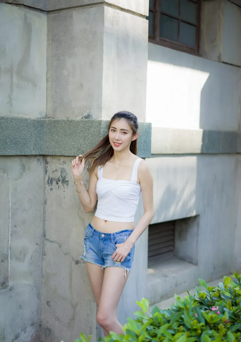 [Mzsock] NO.186 Jin Yunqiao’s midriff-revealing denim shorts cool and beautiful legs street photography#[47P]-2