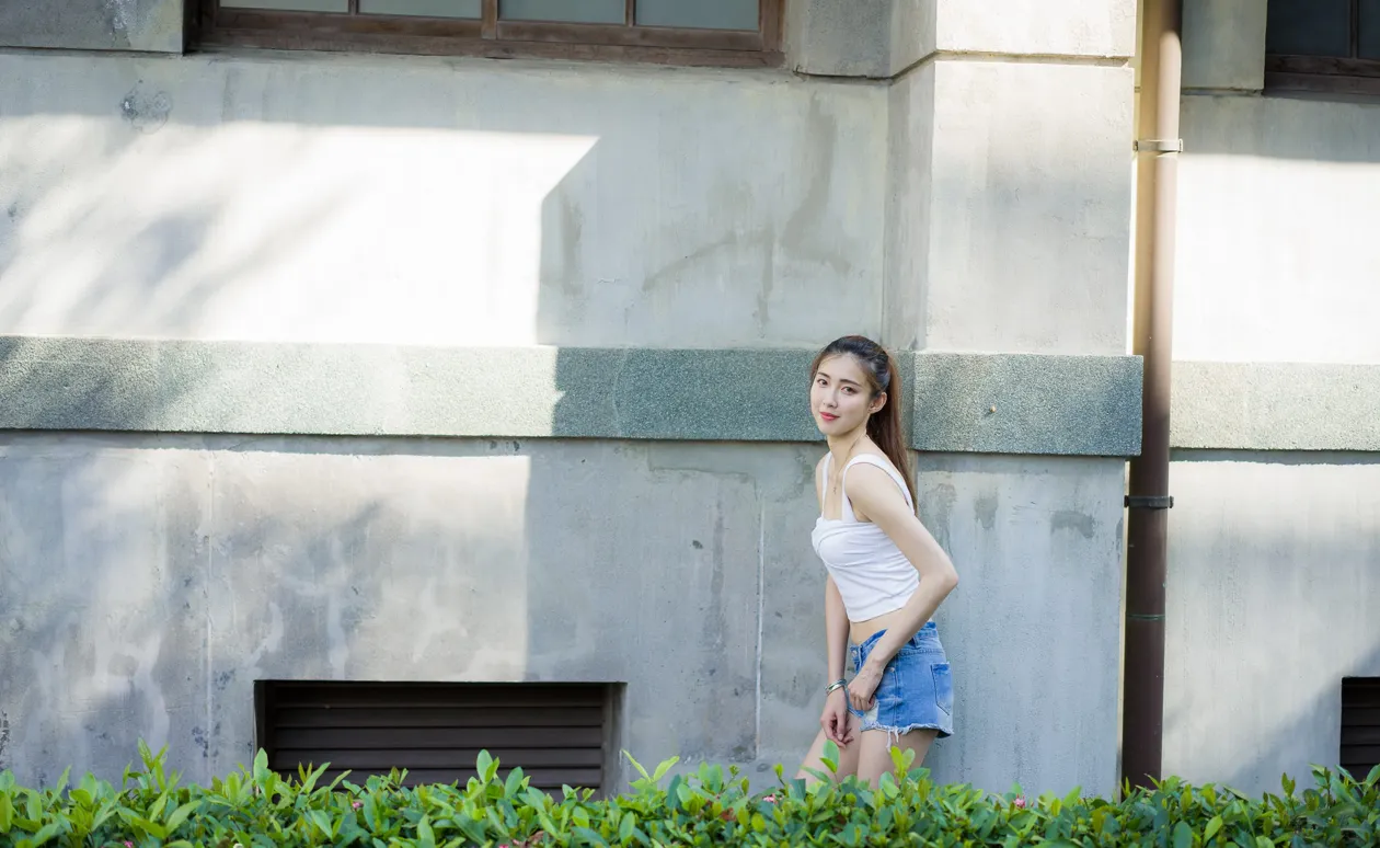 [Mzsock] NO.186 Jin Yunqiao’s midriff-revealing denim shorts cool and beautiful legs street photography#[47P]-4