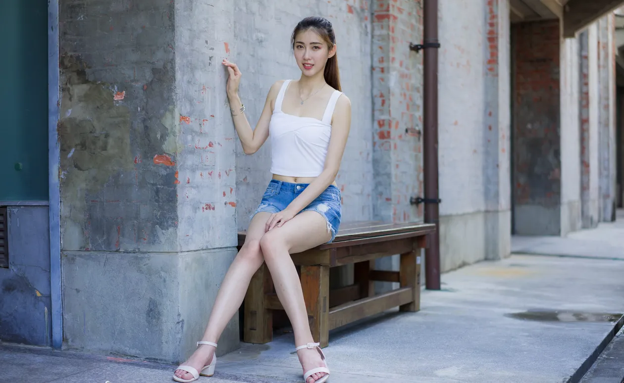 [Mzsock] NO.186 Jin Yunqiao’s midriff-revealing denim shorts cool and beautiful legs street photography#[47P]-6