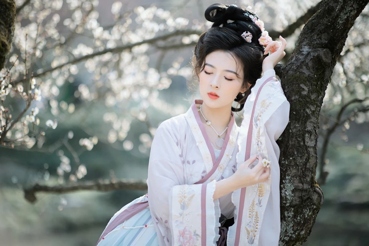 [YITUYU] 2023.03.08 Vol.3022 Exploring Plum Blossoms in Early Spring Ming Shu Cai Cai#[46P]-16