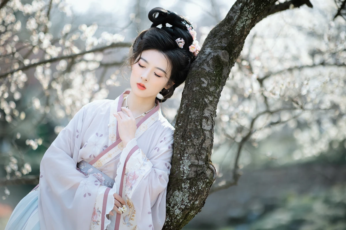 [YITUYU] 2023.03.08 Vol.3022 Exploring Plum Blossoms in Early Spring Ming Shu Cai Cai#[46P]-19