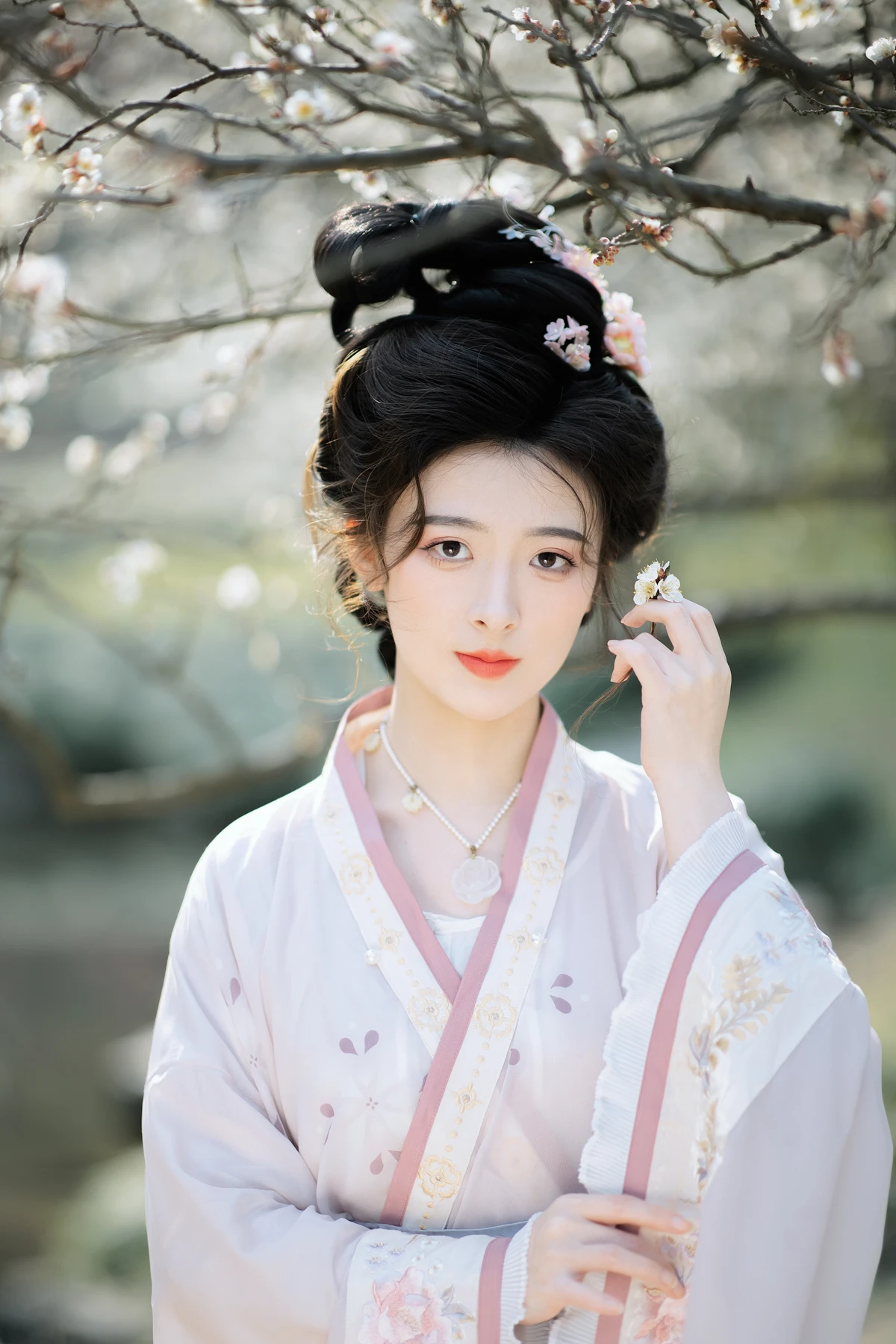 [YITUYU] 2023.03.08 Vol.3022 Exploring Plum Blossoms in Early Spring Ming Shu Cai Cai#[46P]-23