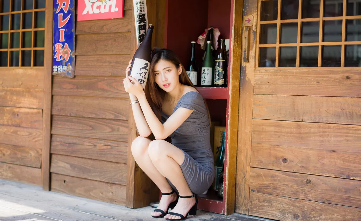 [Mzsock] NO.207 Kim Yun Kyo off-shoulder dress and short skirt with high legs street photography#[54P]-54