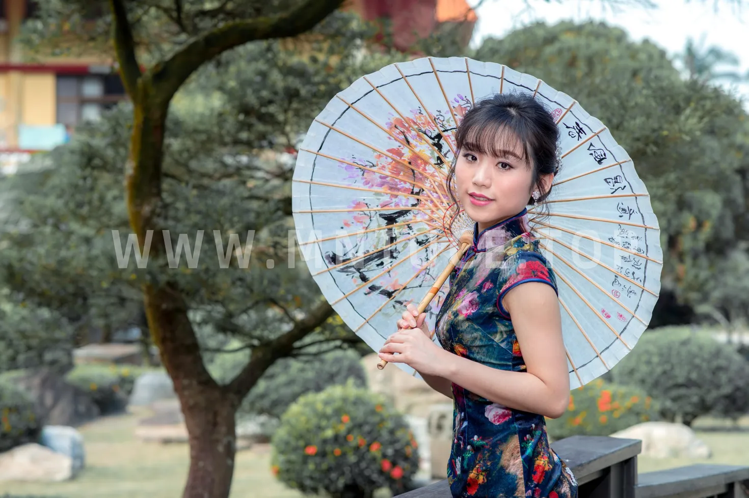 [Mzsock] NO.194 Yu Chen short cheongsam high heels beautiful legs street photography#[105P]-25