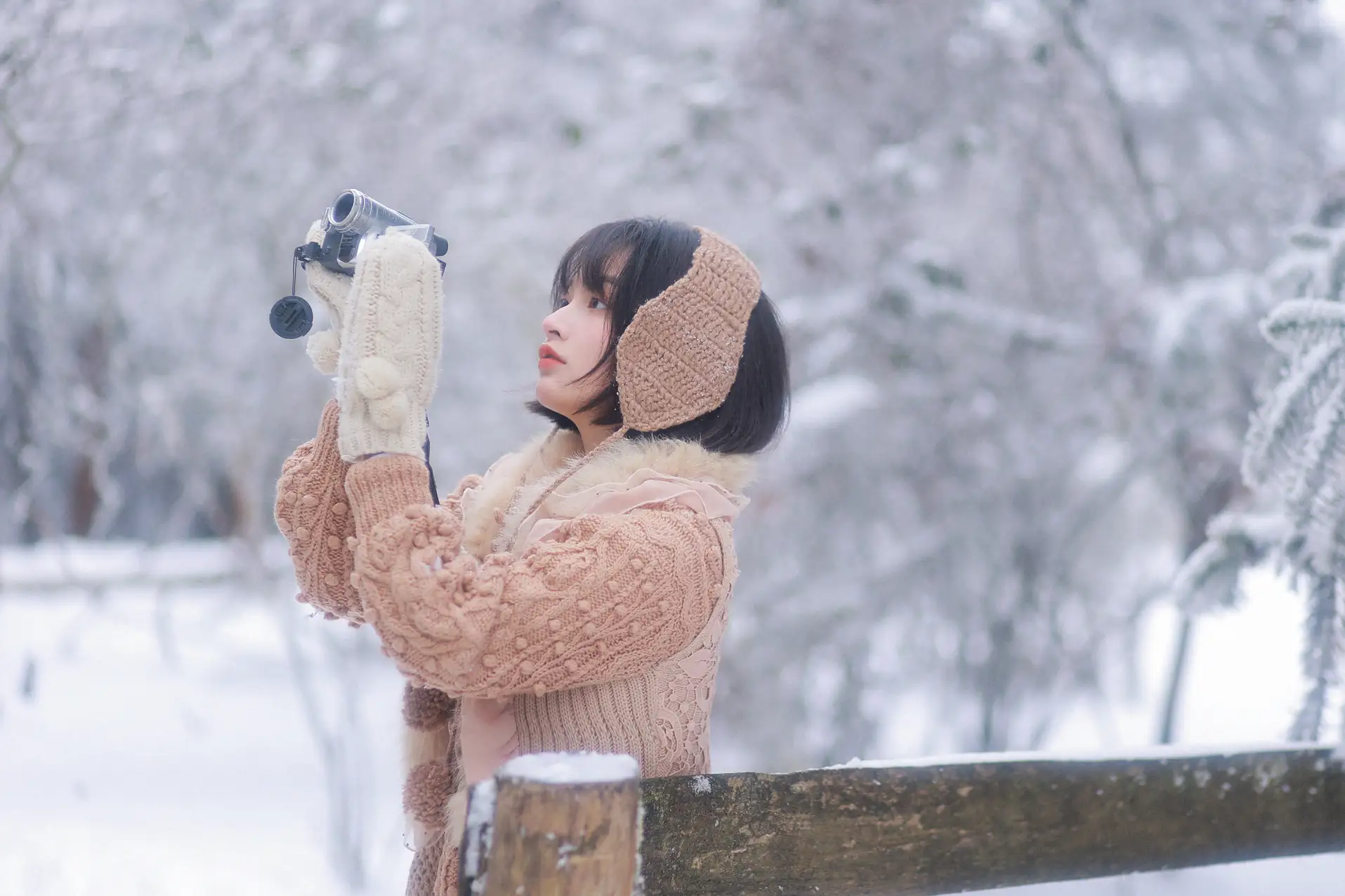 [YITUYU] 2022.09.17 Vol.1970 - Hey, come together to play snow together. Ear is losing weight#[26P]-22